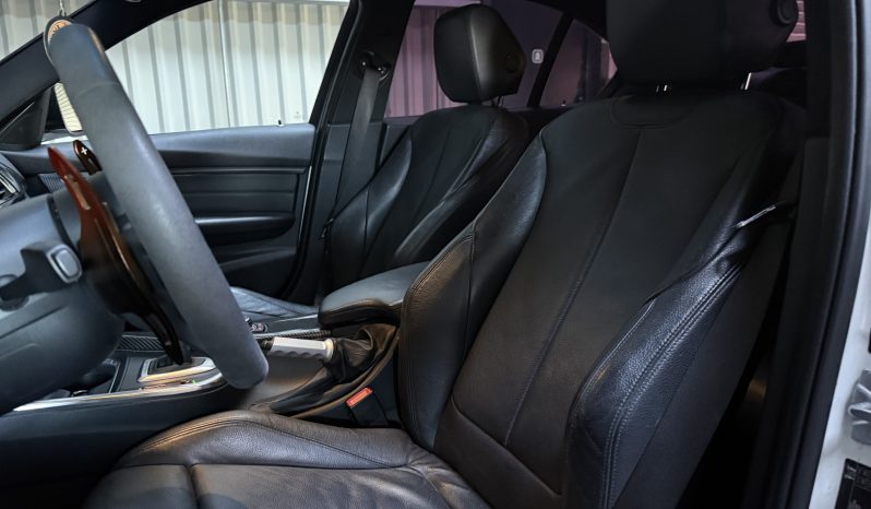 
								BMW 335i Berline ActiveHybrid M Sport full									