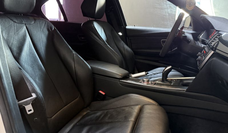 
								BMW 335i Berline ActiveHybrid M Sport full									