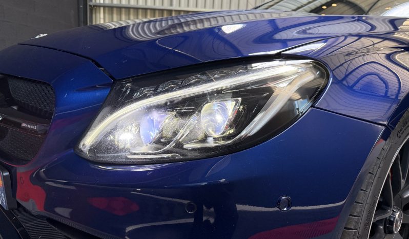 
								Mercedes CLASSE C63S AMG Coupé V8 510 ch full									