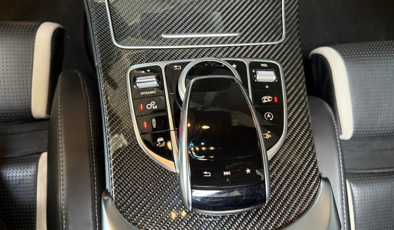 
								Mercedes CLASSE C63S AMG Coupé V8 510 ch full									