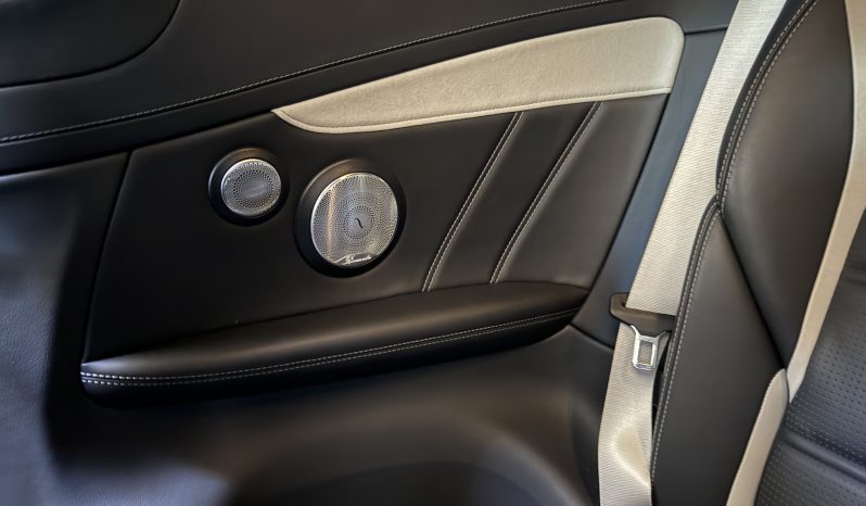 
								Mercedes CLASSE C63S AMG Coupé V8 510 ch full									