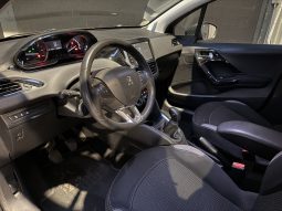 
										Peugeot 208 Business 75 ch BVM full									