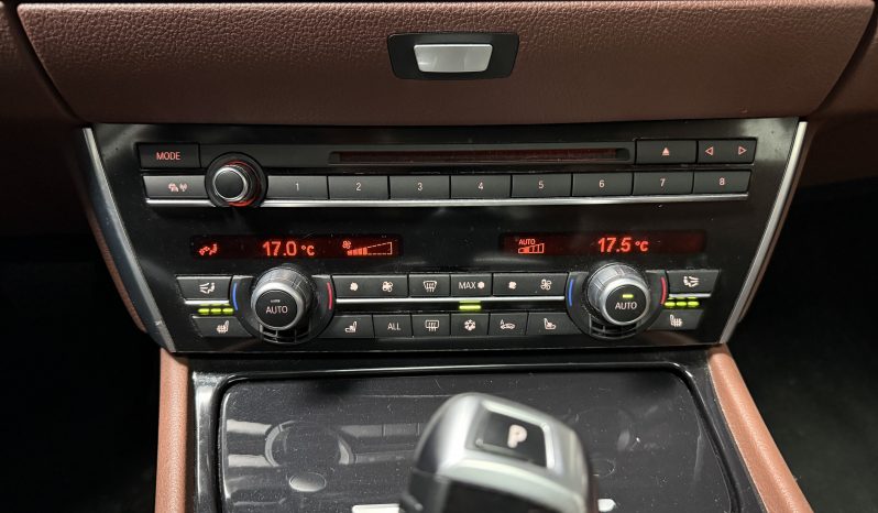 
								BMW 5 Gran Turismo 530d Luxe Steptronic full									