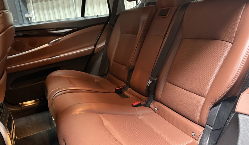 
								BMW 5 Gran Turismo 530d Luxe Steptronic full									