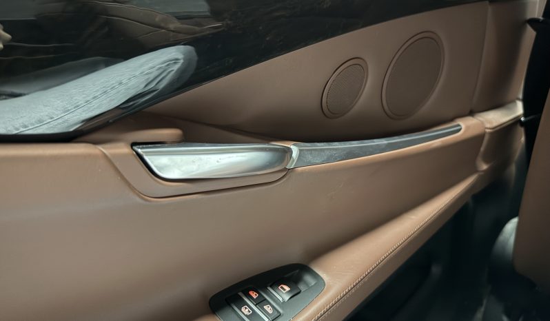 
								BMW 5 Gran Turismo 530d Luxe Steptronic full									