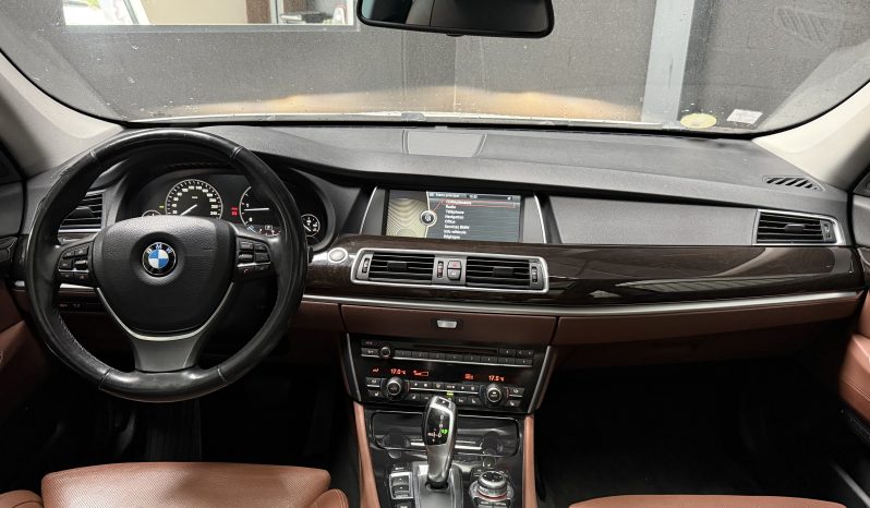 
								BMW 5 Gran Turismo 530d Luxe Steptronic full									