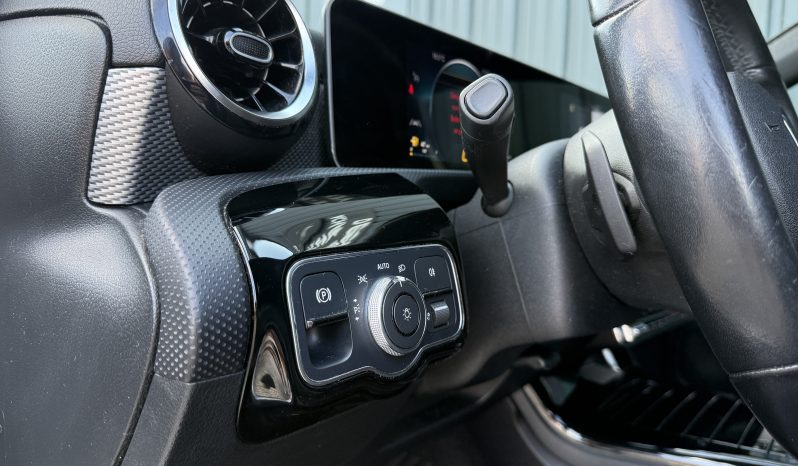 
								Mercedes CLASSE A (W177) A180 d – 116cv BVA7 Progressive Line full									