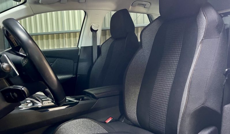 
								Peugeot 3008 II Allure Business full									