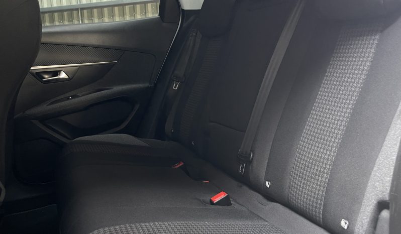 
								Peugeot 3008 II Allure Business full									