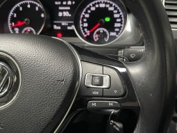 
										Volkswagen Golf VII Berline Connect BlueMotion DSG full									