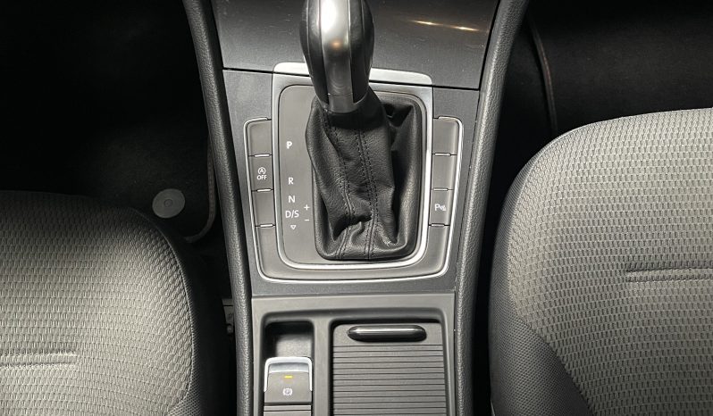 
								Volkswagen Golf VII Berline Connect BlueMotion DSG full									