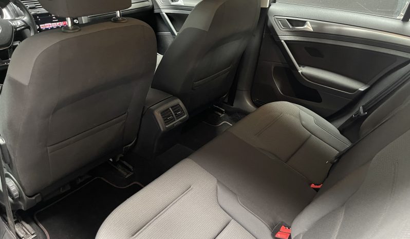 
								Volkswagen Golf VII Berline Connect BlueMotion DSG full									