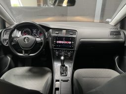 
										Volkswagen Golf VII Berline Connect BlueMotion DSG full									