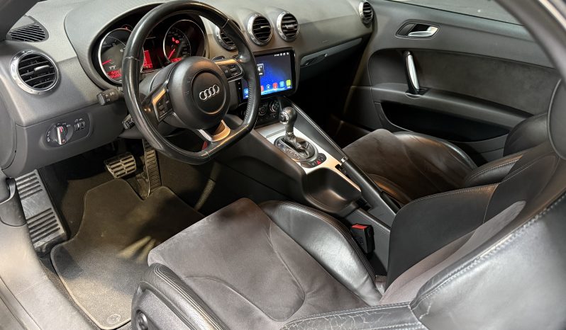 
								Audi TT Roadster 2.0 TFSI S-tronic full									