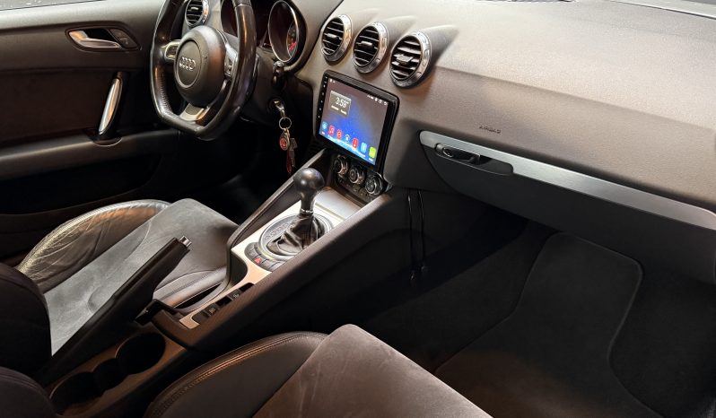 
								Audi TT Roadster 2.0 TFSI S-tronic full									