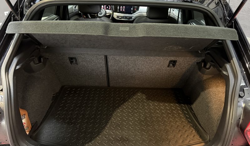 
								Volkswagen Polo VI GTI DSG full									