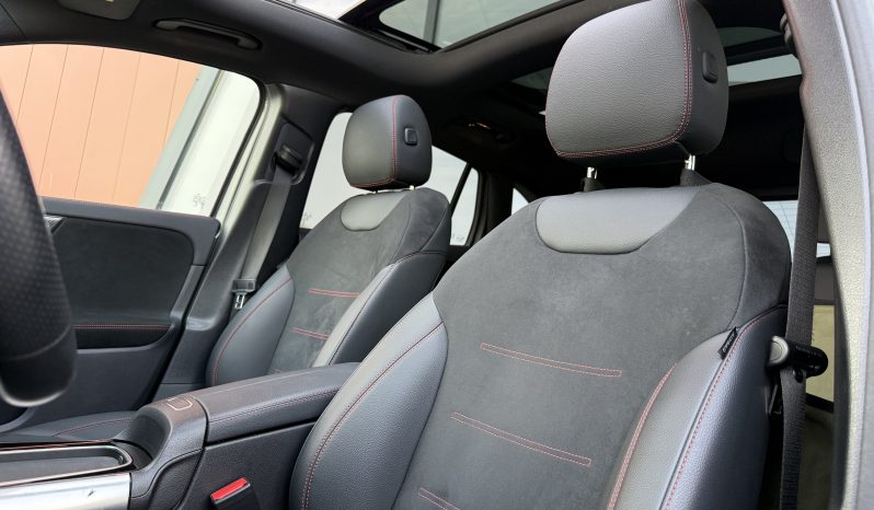
								Mercedes-Benz GLA 250 e AMG Line full									