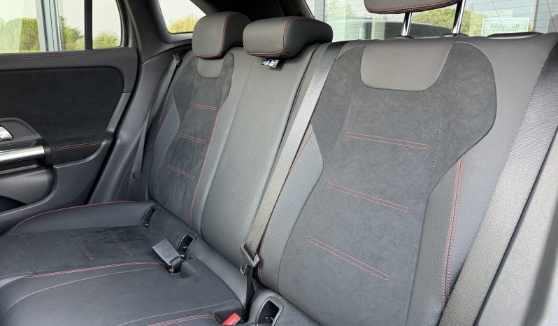 
								Mercedes-Benz GLA 250 e AMG Line full									