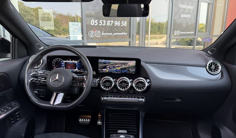 
								Mercedes-Benz GLA 250 e AMG Line full									