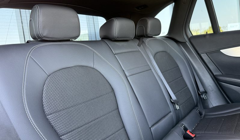
								Mercedes-Benz GLC 300de Business Line full									